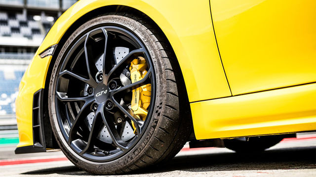 2024 Porsche Cayman GT4  第4張相片