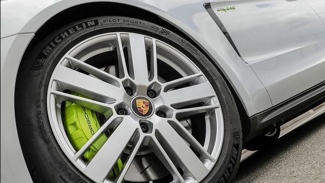 2024 Porsche Panamera 4 S E-Hybrid  第6張相片