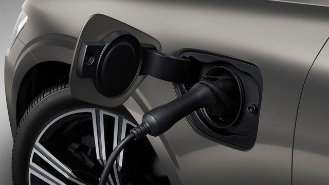 2024 Volvo V60 Ultimate Recharge T8  第5張相片