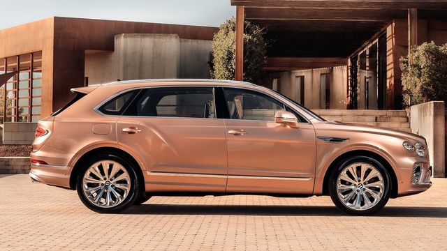 2024 Bentley Bentayga 4.0 V8 EWB Azure  第2張相片