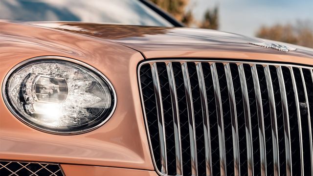 2024 Bentley Bentayga 4.0 V8 EWB Azure  第4張相片