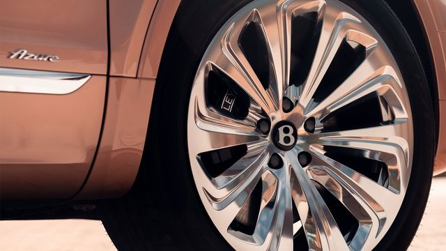 2024 Bentley Bentayga 4.0 V8 EWB Azure  第5張相片
