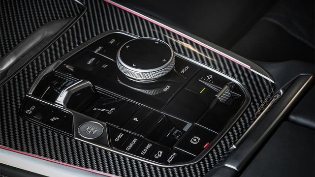 2024 BMW X7 M60i xDrive  第8張相片