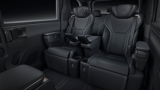 2024 Lexus LM 350h七人座  第9張相片