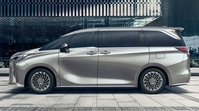 2024 Lexus LM 350h四人座  第2張相片