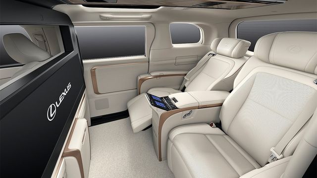 2024 Lexus LM 350h四人座  第8張相片