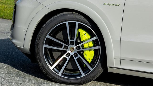 2024 Porsche Cayenne Coupe E-Hybrid  第4張相片