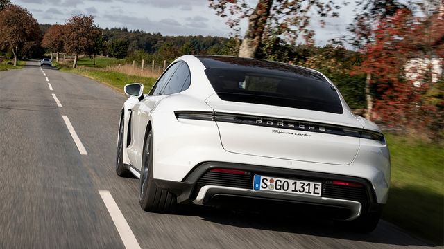 2024 Porsche Taycan Turbo  第2張相片
