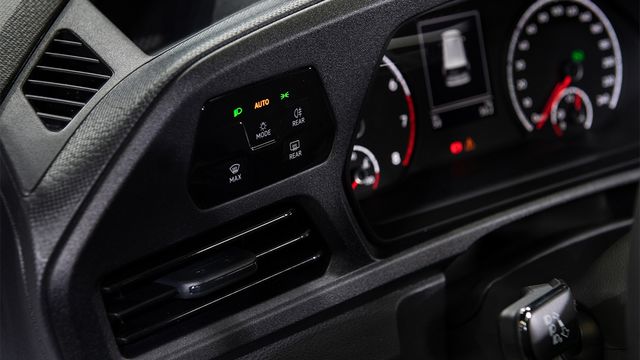 2024 Volkswagen Caddy Cargo短軸自排  第8張相片