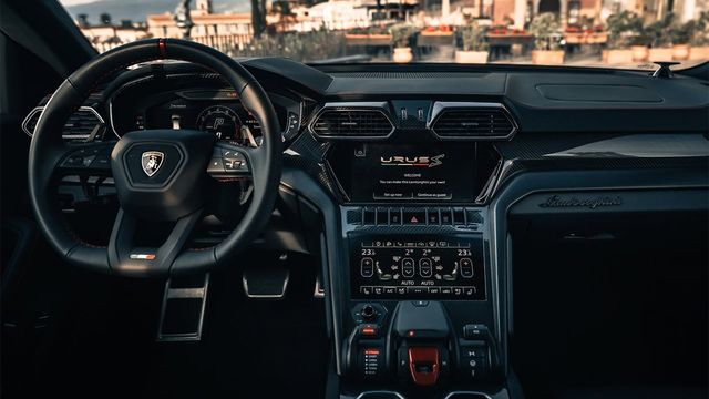 2024 Lamborghini Urus S 4.0 V8  第7張相片