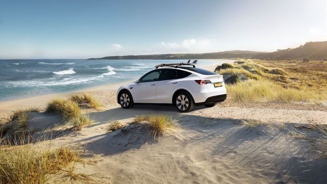 2024 Tesla Model Y 後輪驅動  第7張相片