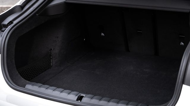 2024 BMW i4 eDrive40  第9張相片
