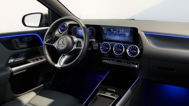 2024 M-Benz B-Class B180  第1張相片