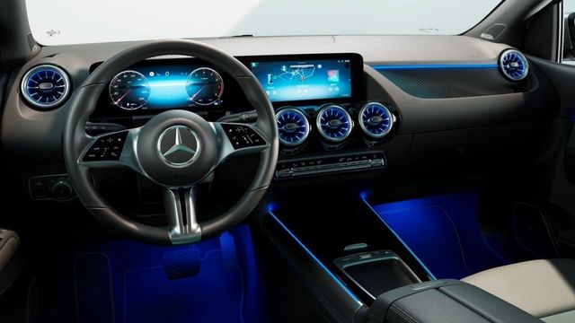 2024 M-Benz B-Class B180  第2張相片