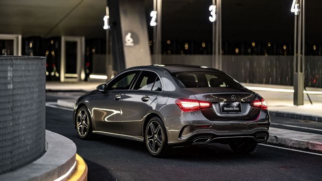 2024 M-Benz A-Class Sedan A180  第2張相片