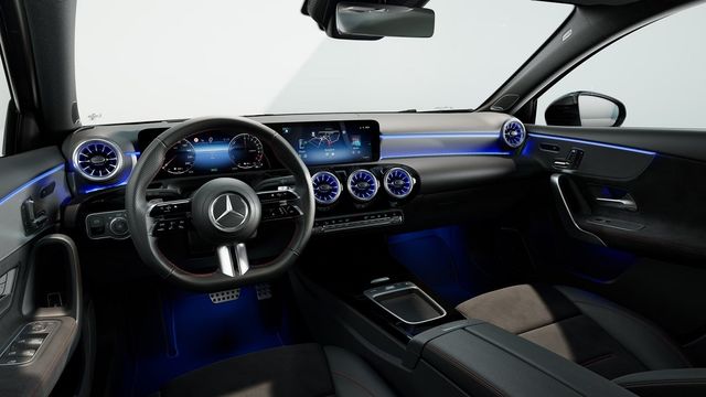 2024 M-Benz A-Class Sedan A180  第8張相片