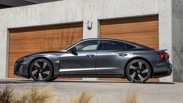 2024 Audi e-tron GT RS  第2張相片