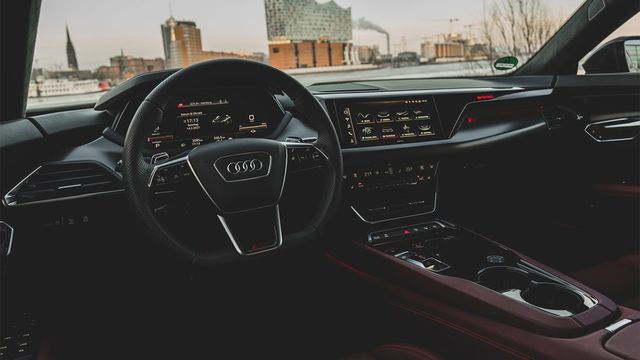 2024 Audi e-tron GT RS Carbon Edition  第9張相片