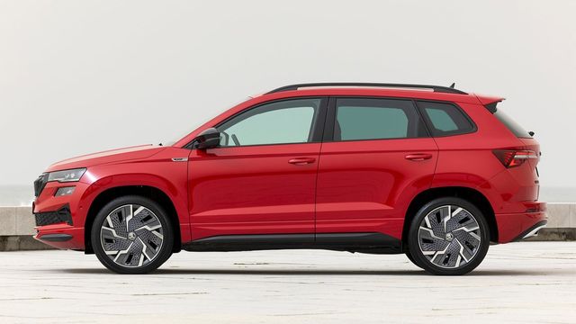2024 Skoda Karoq 1.5 TSI新玉山版  第2張相片
