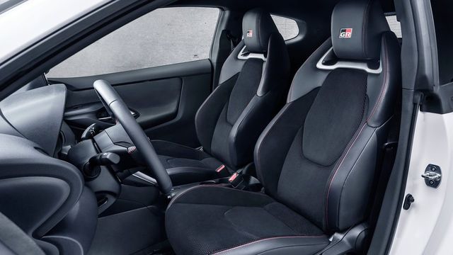 2024 Toyota GR Yaris 1.6  第8張相片