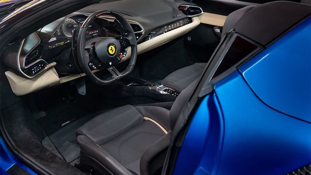 2024 Ferrari 296 GTS V6 Hybrid  第7張相片