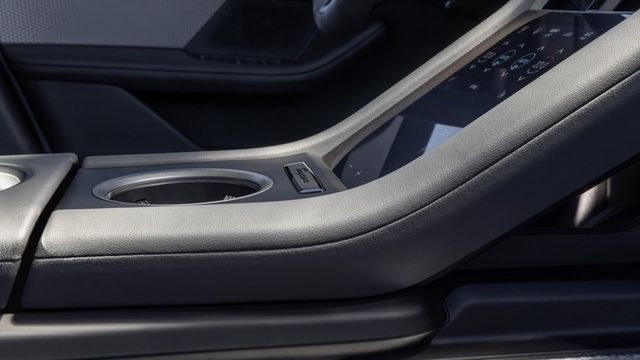 2024 Porsche Taycan(NEW) 後驅版  第6張相片