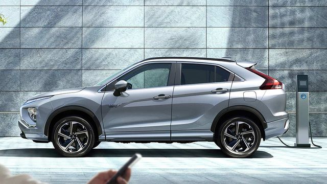 2024 Mitsubishi Eclipse Cross PHEV  第2張相片