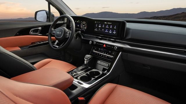 2024 Kia Carnival 尊貴7人座  第5張相片