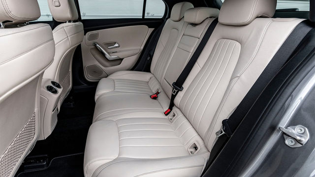 2019 M-Benz A-Class A180特仕版  第10張相片