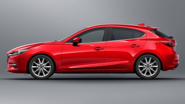2019 Mazda 3 5D 2.0尊榮進化版  第2張相片