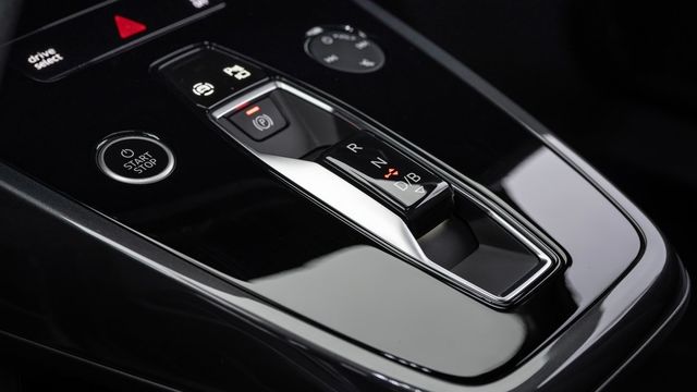 2024 Audi Q4 Sportback e-tron 55 quattro S-Line運動版  第2張相片