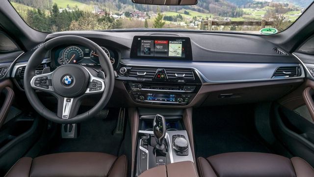 2019 BMW 5-Series Sedan M550i xDrive  第8張相片