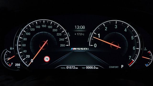 2019 BMW 5-Series Sedan M550i xDrive  第10張相片