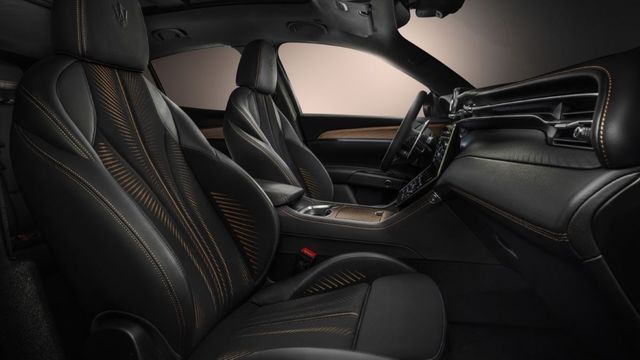 2025 Maserati Grecale Folgore  第8張相片