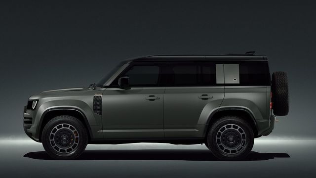 2025 Land Rover Defender 110 V8 OCTA Edition One  第2張相片