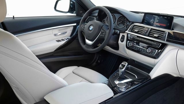 2019 BMW 3-Series Touring 318i  第6張相片