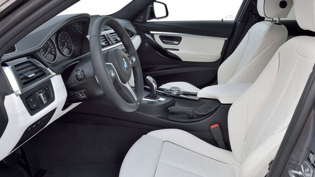 2019 BMW 3-Series Touring 320i M Sport  第8張相片
