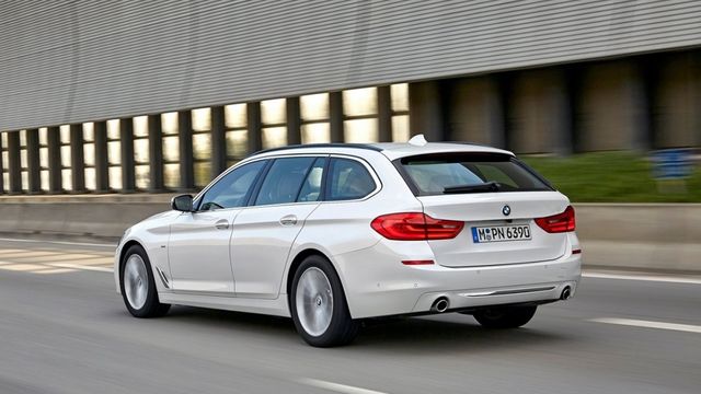 2019 BMW 5-Series Touring 520i Luxury  第3張相片