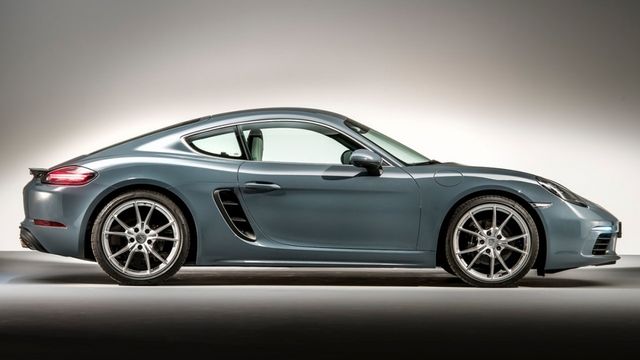 2025 Porsche Cayman 2.0  第2張相片