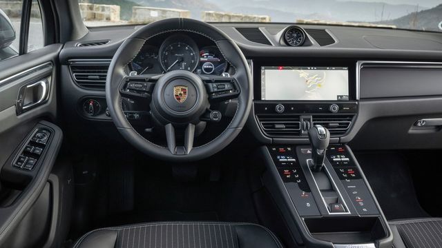 2025 Porsche Macan T  第5張相片