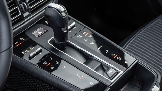 2025 Porsche Macan T  第7張相片