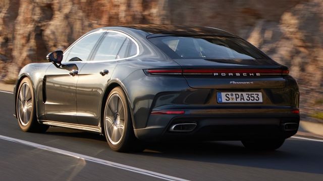 2025 Porsche Panamera 4  第3張相片