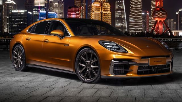 2025 Porsche Panamera Turbo E-Hybrid  第3張相片