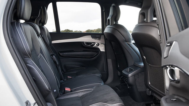 2019 Volvo XC90 T5 R-Design七人座  第9張相片