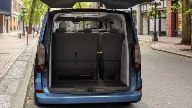 2025 Ford Tourneo Custom Kombi Limited 八座  第10張相片