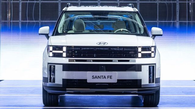 2024 Hyundai Santa Fe GLTH-C Premium  第5張相片