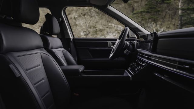 2024 Hyundai Santa Fe GLTH-C Premium  第7張相片