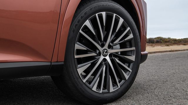 2025 Lexus RX 350旗艦版  第10張相片
