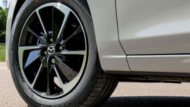 2025 Mazda 2 15S Midnight Edition  第5張相片