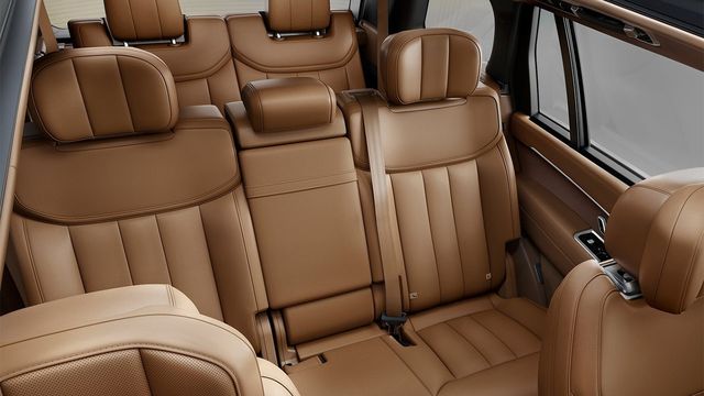 2025 Land Rover Range Rover P400 HSE 7-Seat LWB  第1張相片